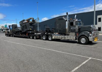 heavy haulage , machinery transport